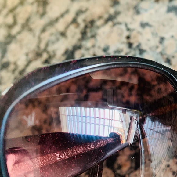 Vintage Louis Vuitton sunglasses - Authentic . - Picture 10 of 11